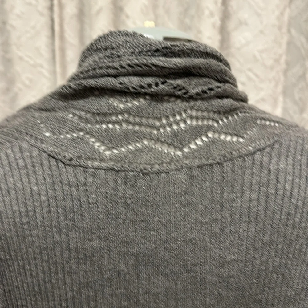 Madison Sweater - Picture 3 of 5
